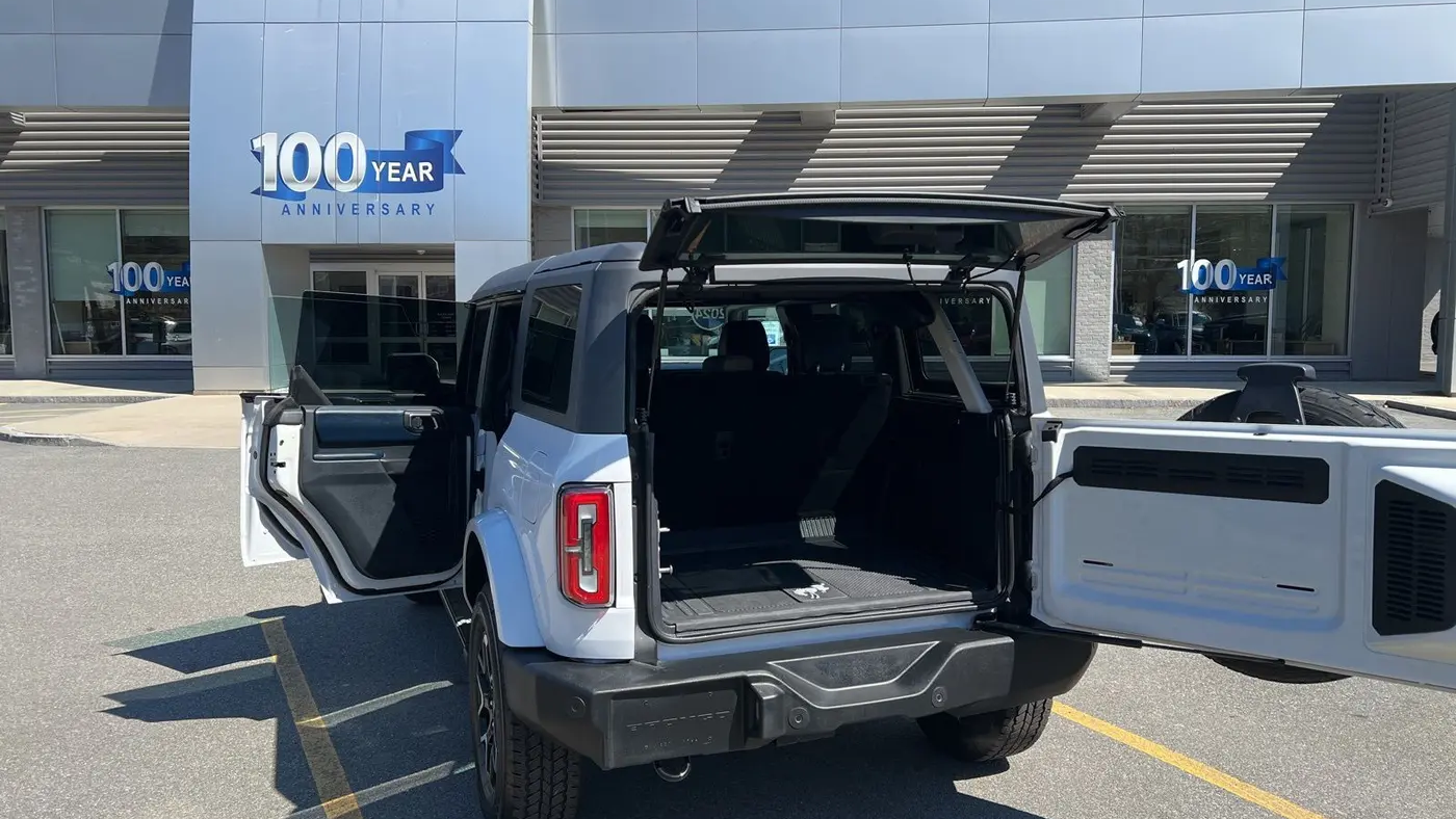 2024 Ford Bronco Outer Banks