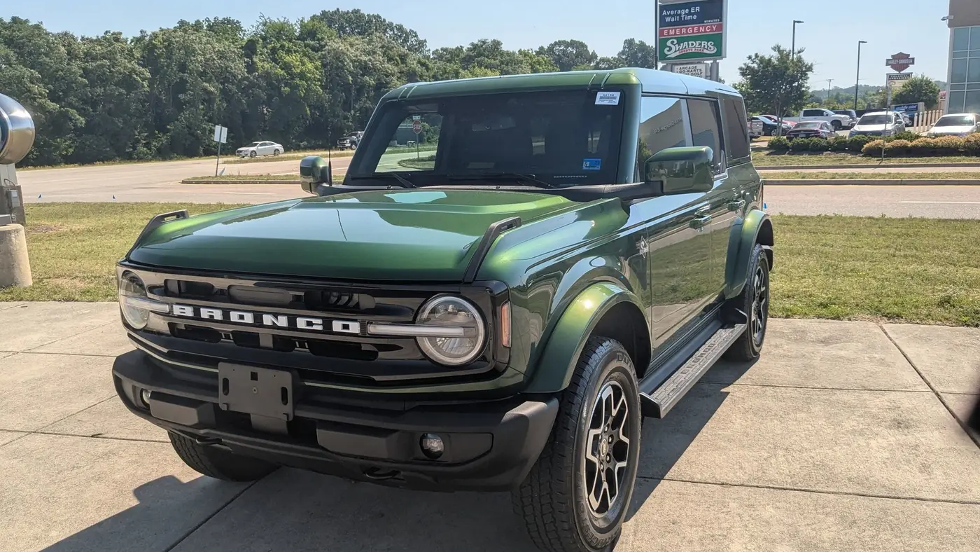 2025 Ford Bronco Outer Banks