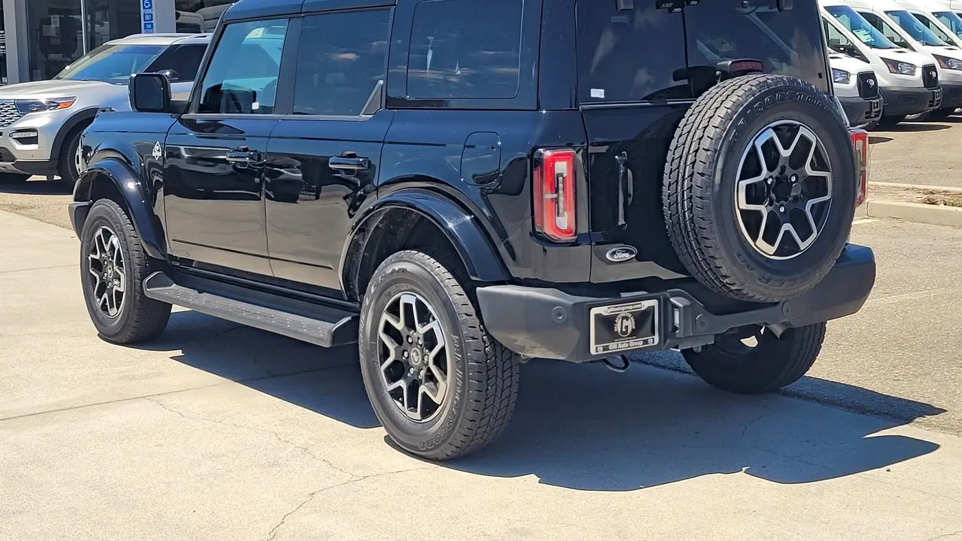 2025 Ford Bronco Outer Banks