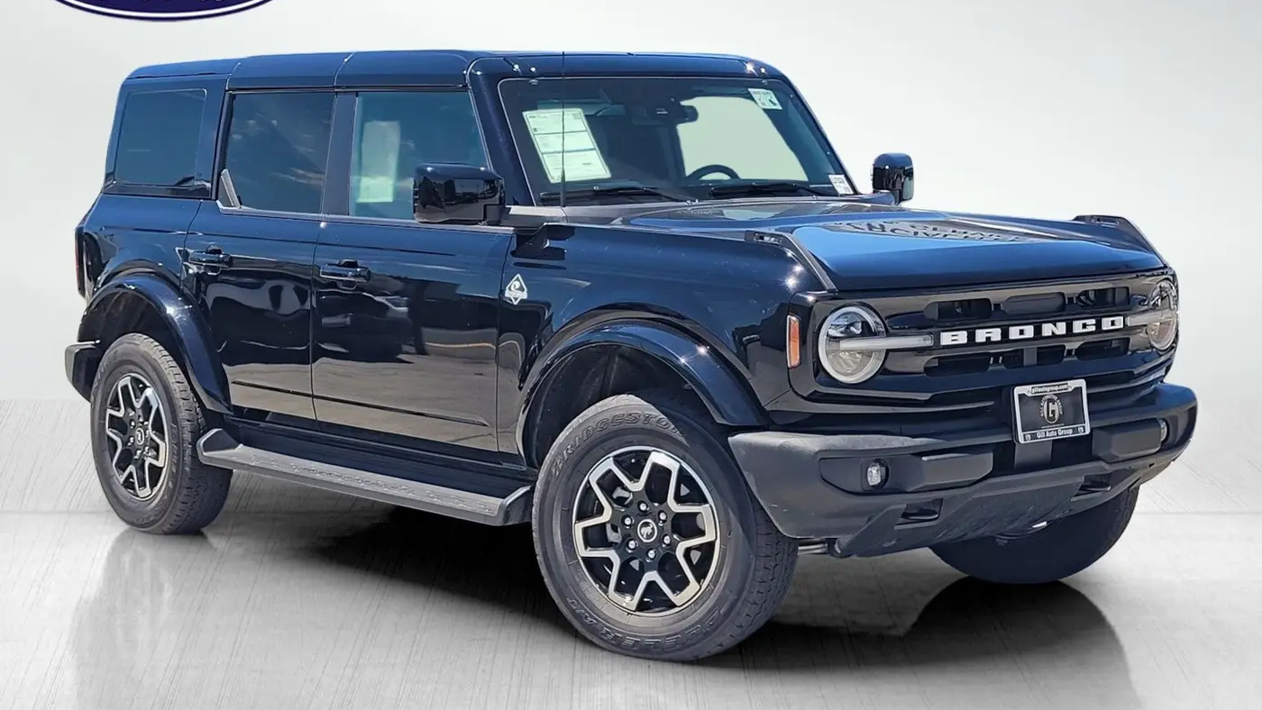 2025 Ford Bronco Outer Banks