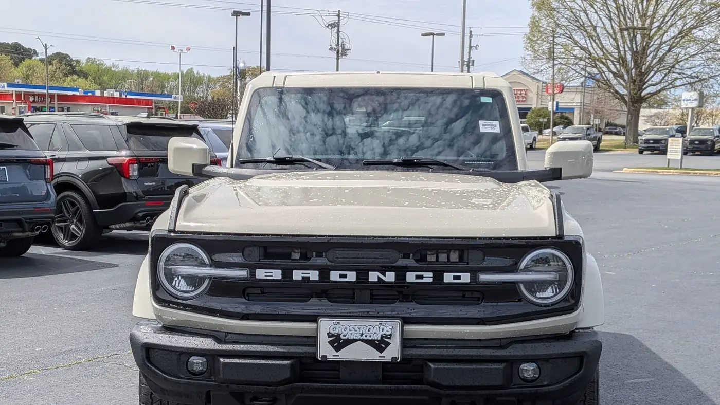 2025 Ford Bronco Outer Banks