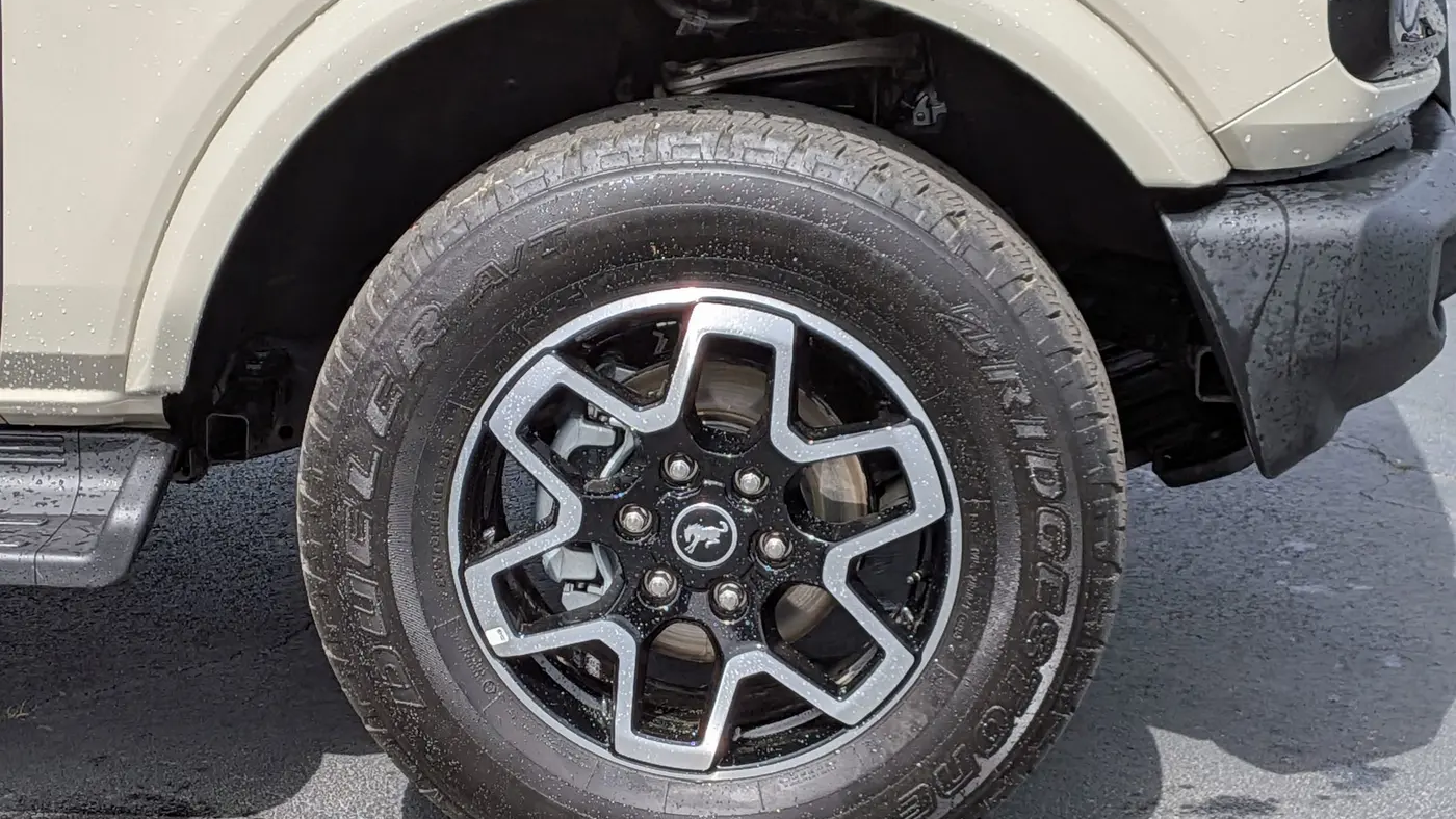 2025 Ford Bronco Outer Banks