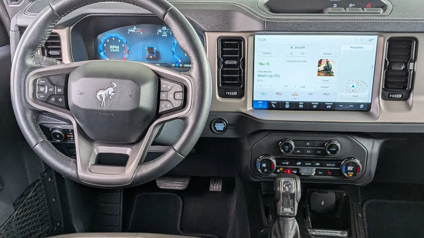 2025 Ford Bronco Outer Banks