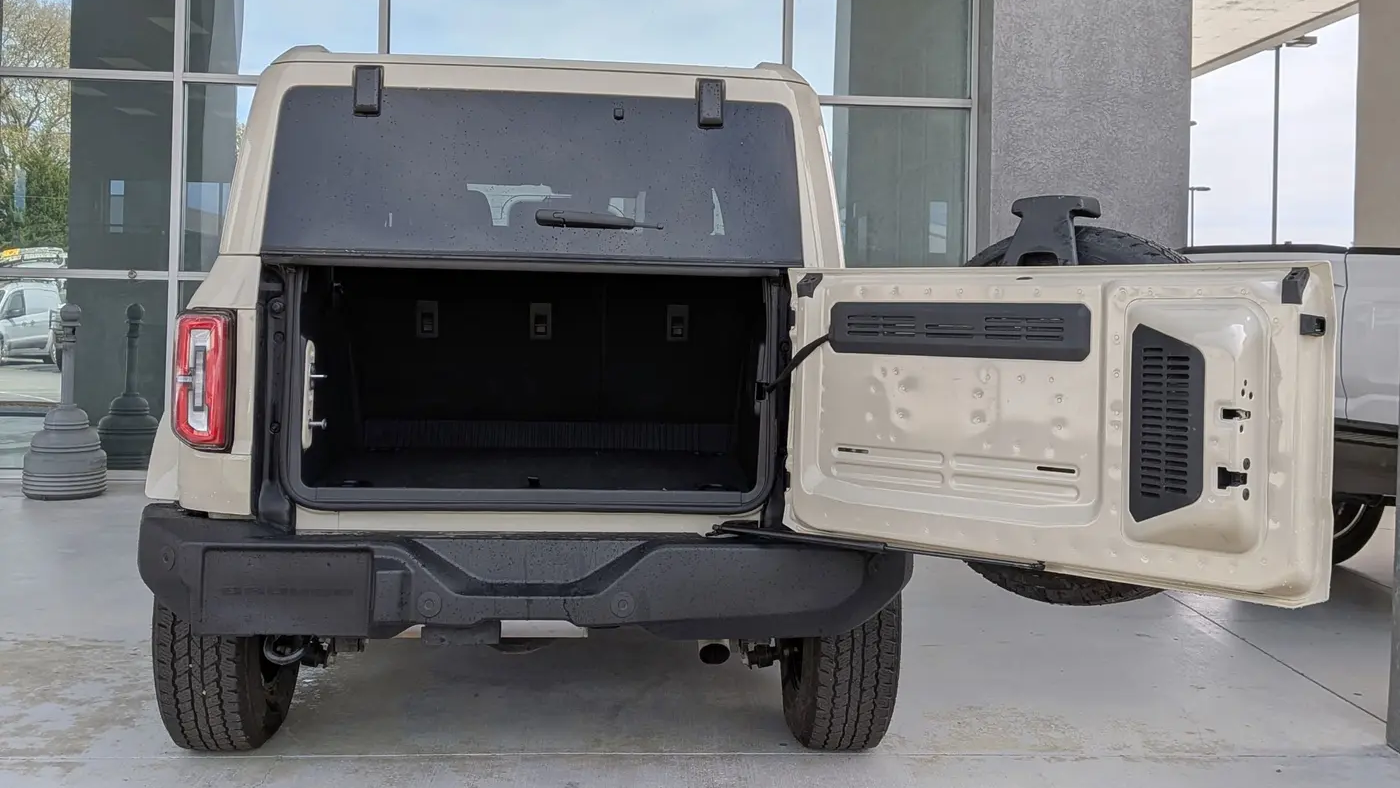2025 Ford Bronco Outer Banks