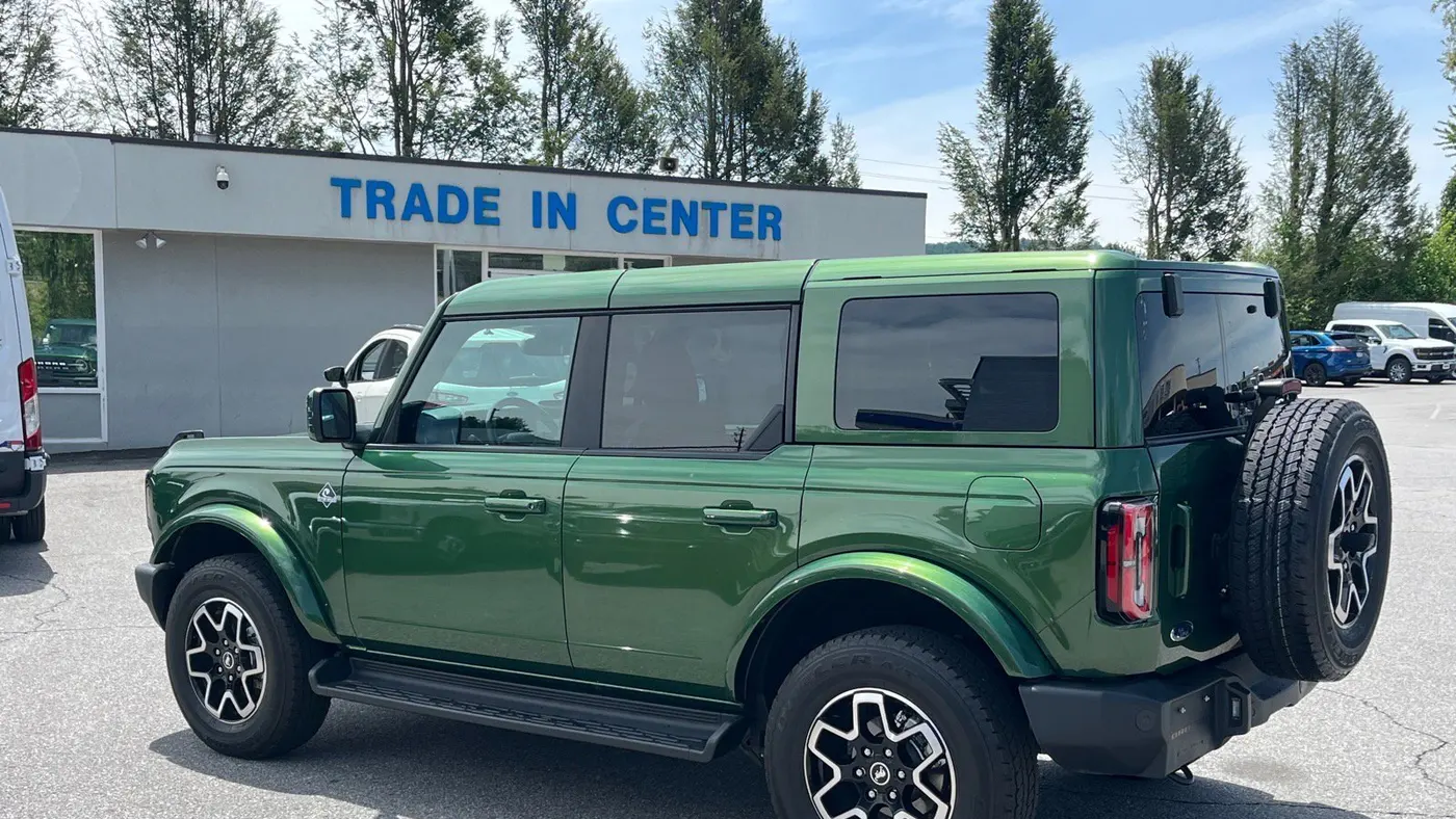 2025 Ford Bronco Outer Banks