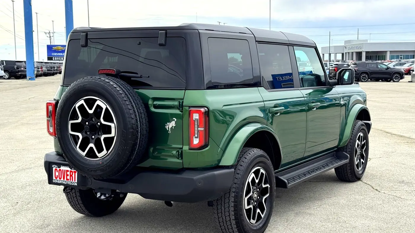 2025 Ford Bronco Outer Banks