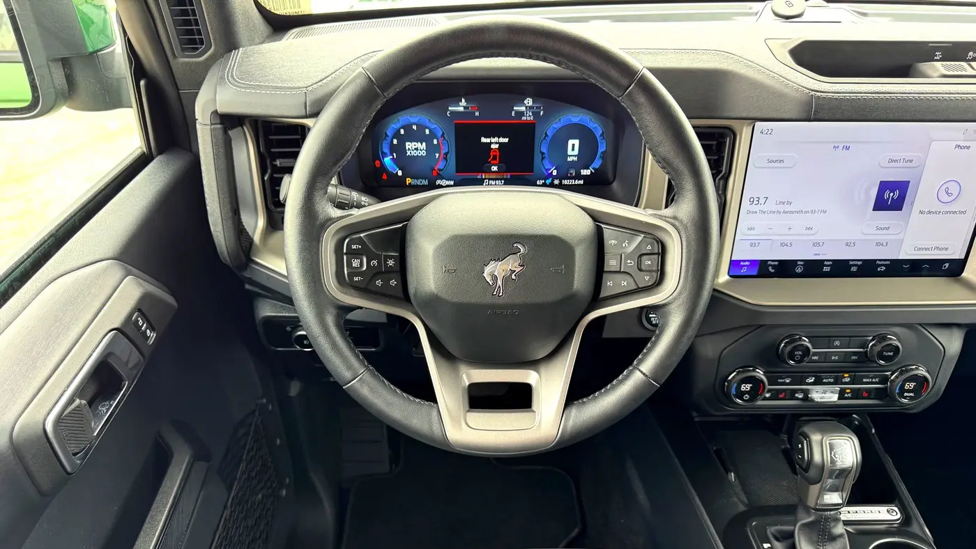 2025 Ford Bronco Outer Banks