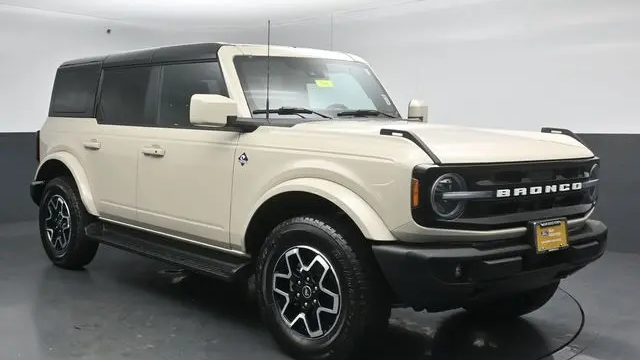 Preowned 2025 Ford Bronco Outer Banks for Sale