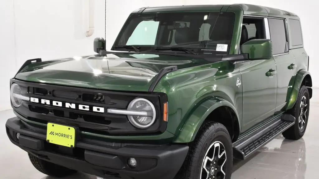 2025 Ford Bronco Outer Banks