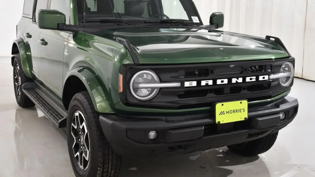 2025 Ford Bronco Outer Banks