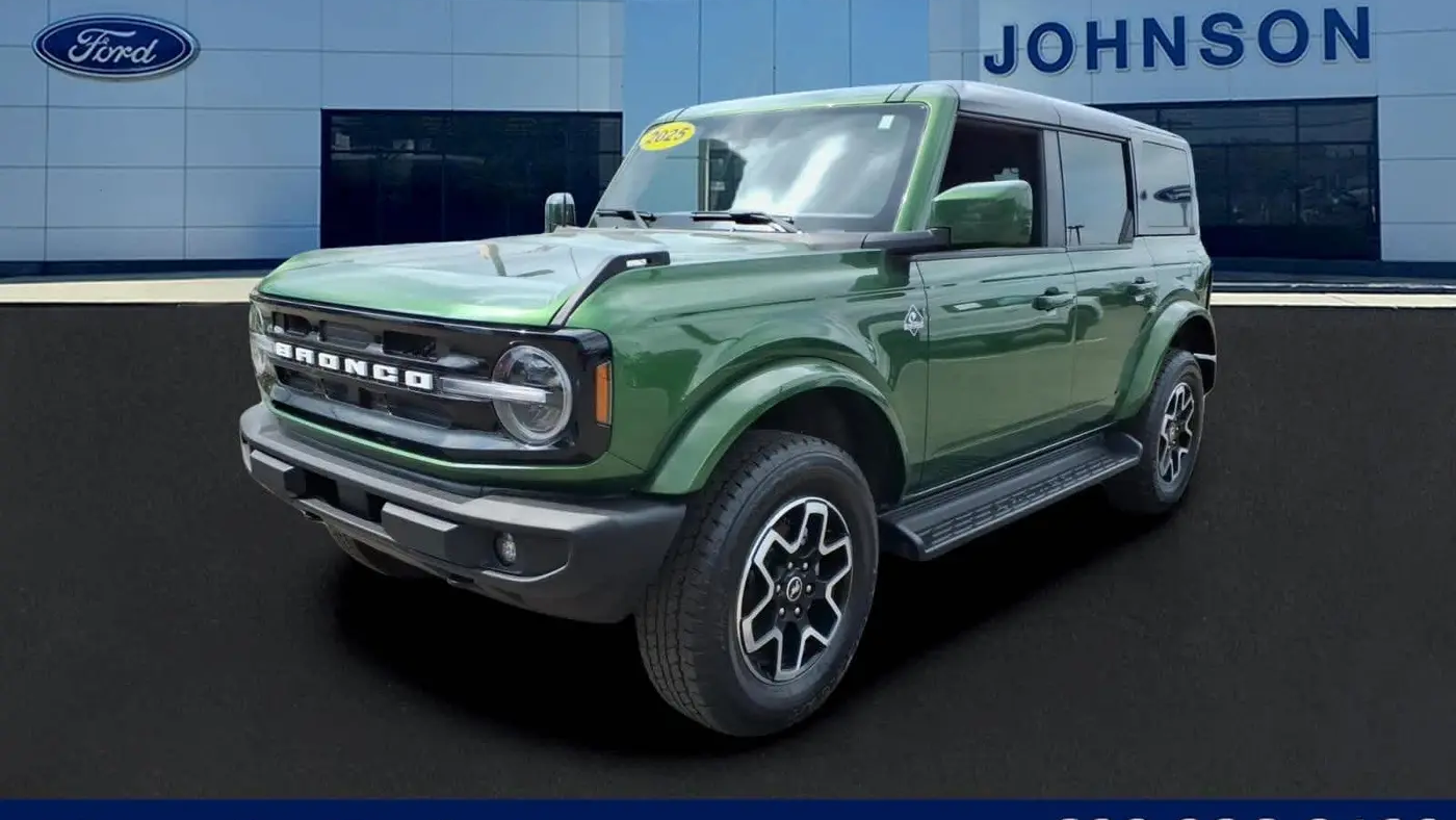 2025 Ford Bronco Outer Banks