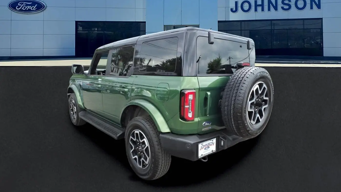 2025 Ford Bronco Outer Banks