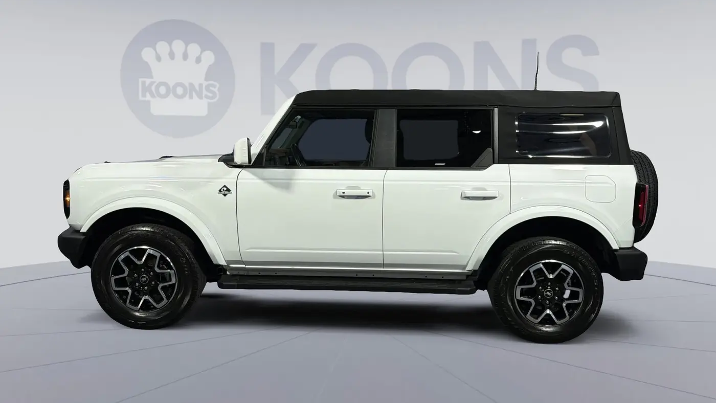 2024 Ford Bronco Outer Banks