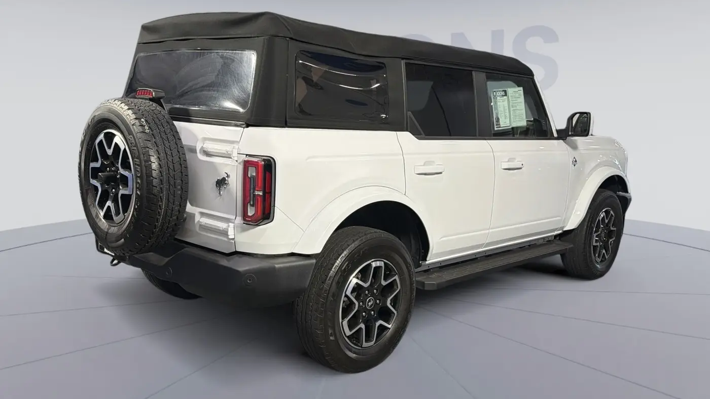 2024 Ford Bronco Outer Banks