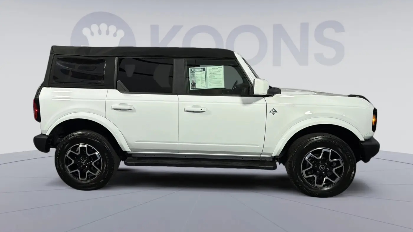 2024 Ford Bronco Outer Banks