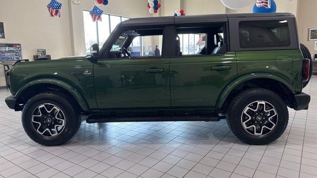 2024 Ford Bronco Outer Banks