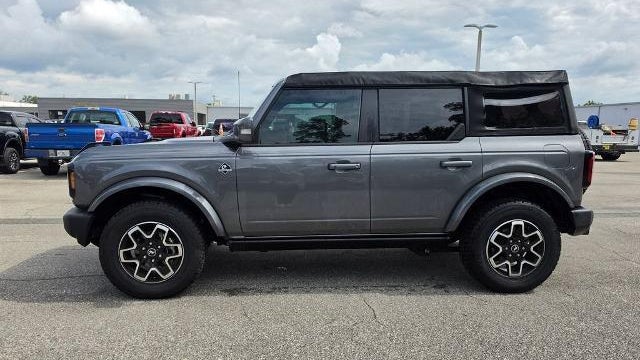 2024 Ford Bronco Outer Banks