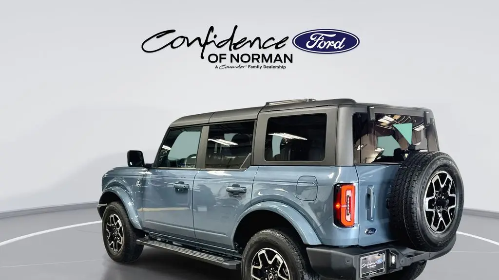 2024 Ford Bronco Outer Banks
