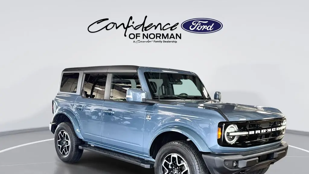 2024 Ford Bronco Outer Banks