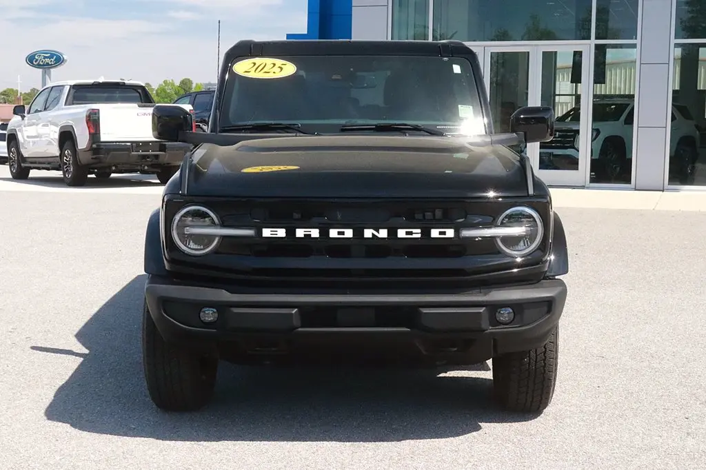 2025 Ford Bronco - $45,997