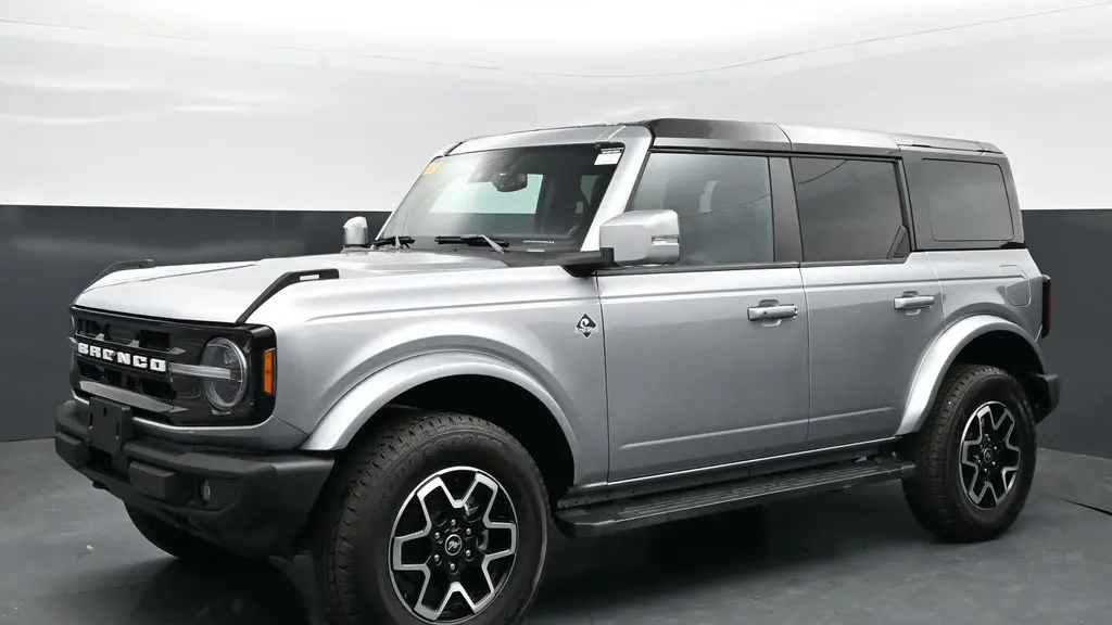 Preowned 2024 Ford Bronco Outer Banks for Sale