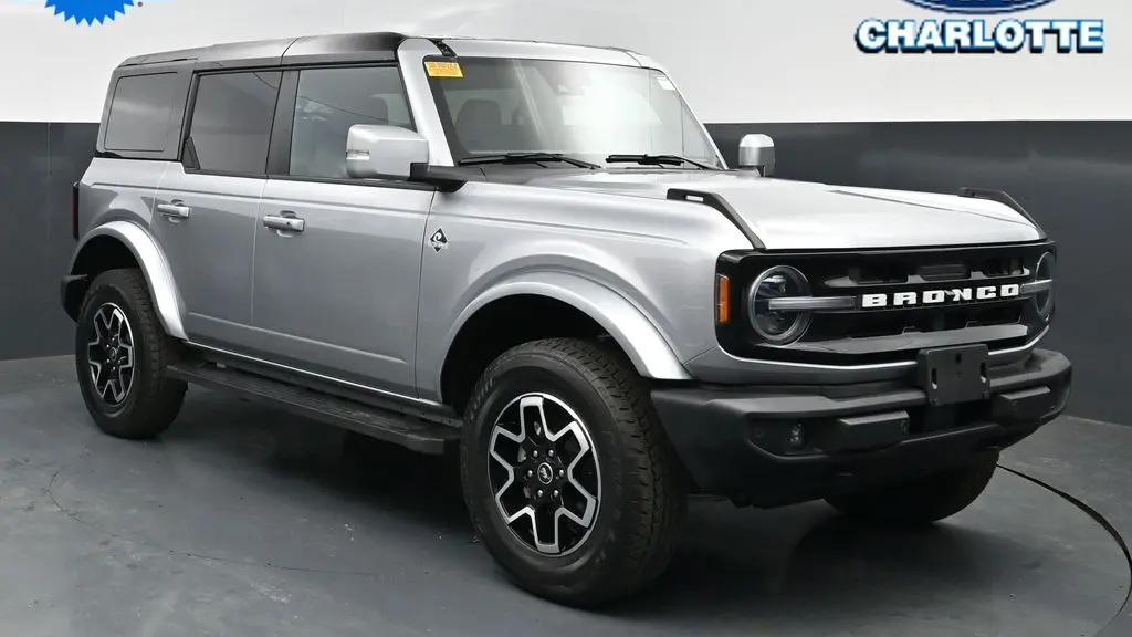 2024 Ford Bronco Outer Banks