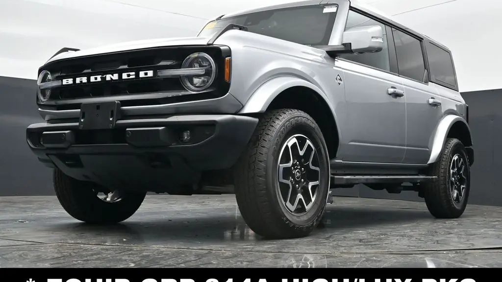 2024 Ford Bronco Outer Banks