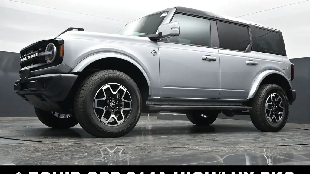 2024 Ford Bronco Outer Banks