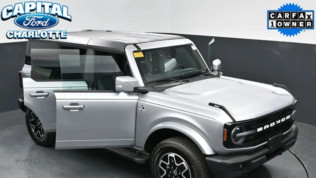 2024 Ford Bronco Outer Banks