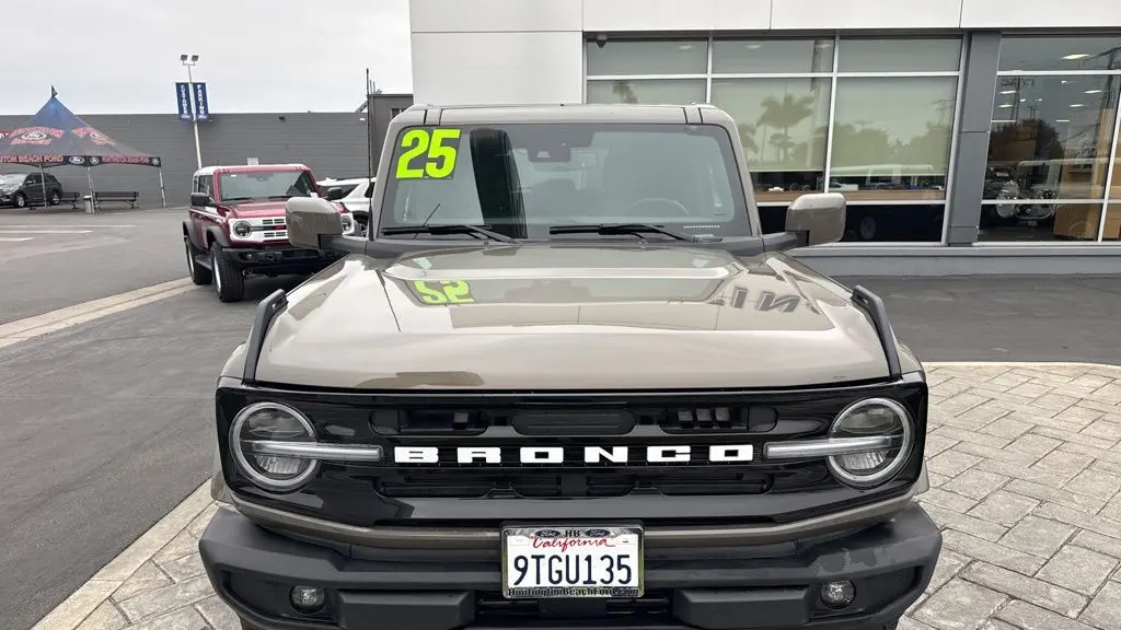 2025 Ford Bronco Outer Banks