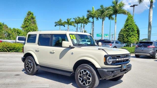 2025 Ford Bronco Outer Banks
