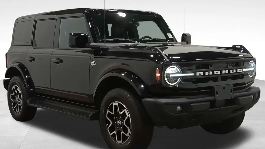 Preowned 2025 Ford Bronco Outer Banks for Sale