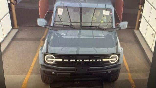2025 Ford Bronco Outer Banks