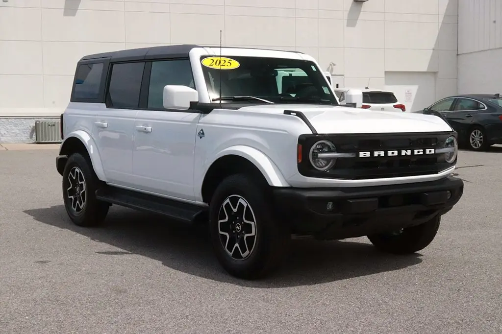 2025 Ford Bronco - $47,636