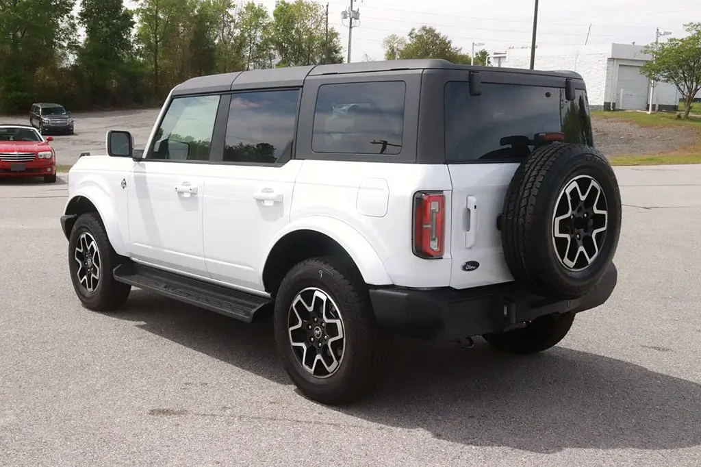 2025 Ford Bronco - $47,636