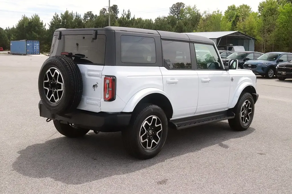 2025 Ford Bronco - $47,636