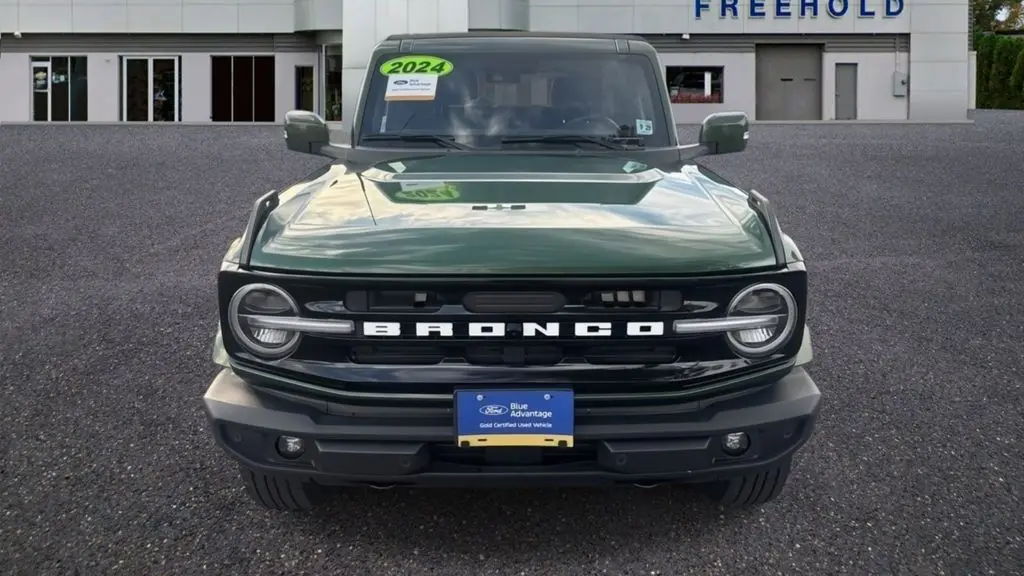 2024 Ford Bronco Outer Banks