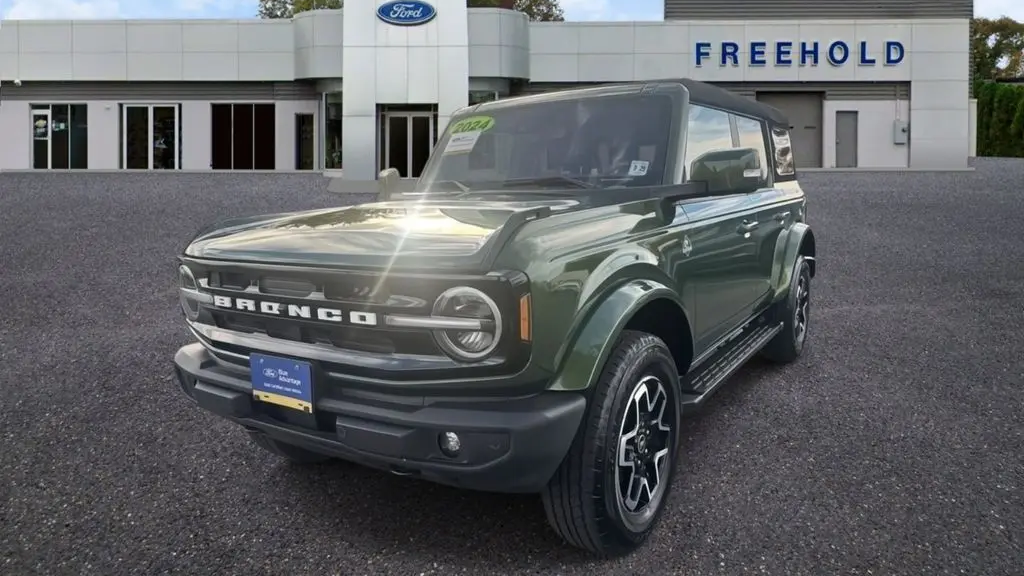 2024 Ford Bronco Outer Banks