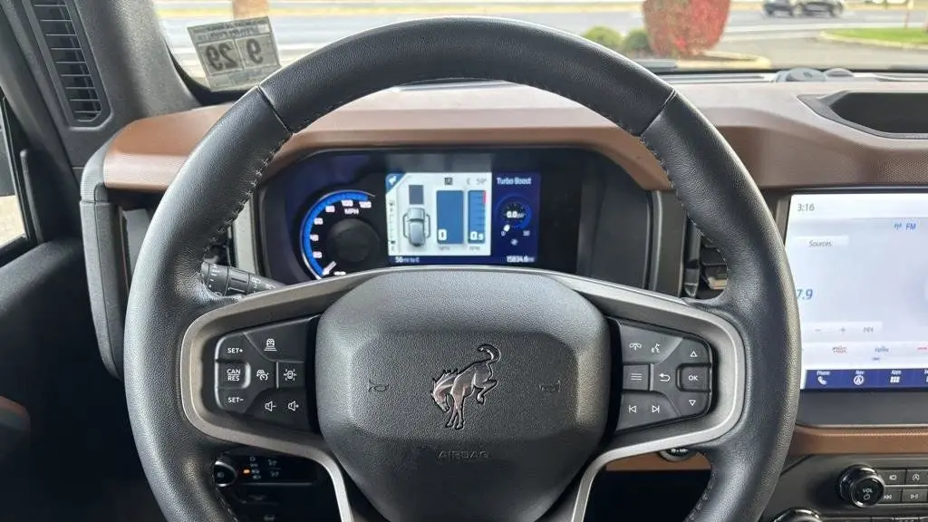 2024 Ford Bronco Outer Banks