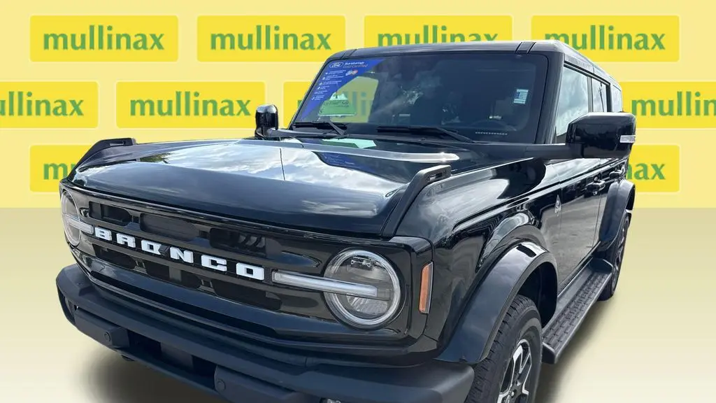 2025 Ford Bronco Outer Banks