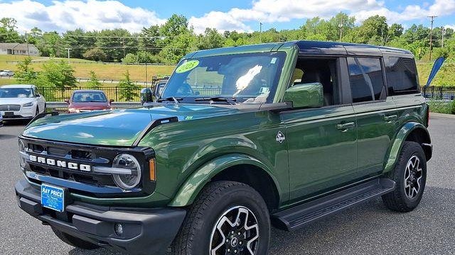 2025 Ford Bronco Outer Banks