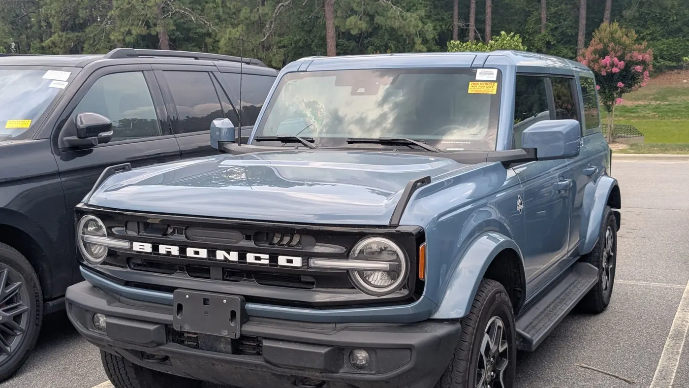 2025 Ford Bronco Outer Banks