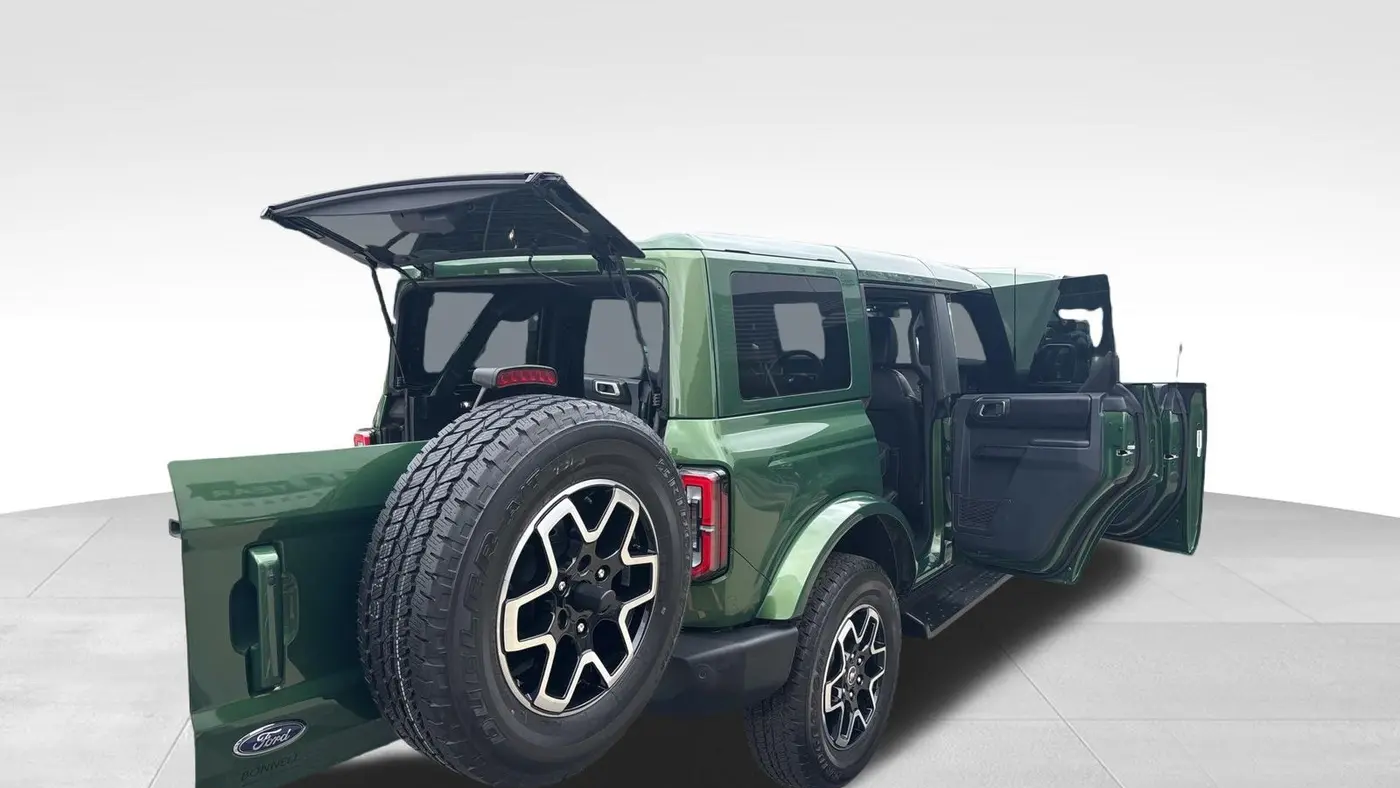 2025 Ford Bronco Outer Banks