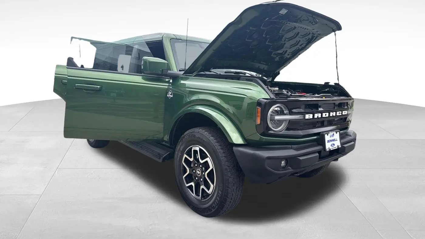 2025 Ford Bronco Outer Banks