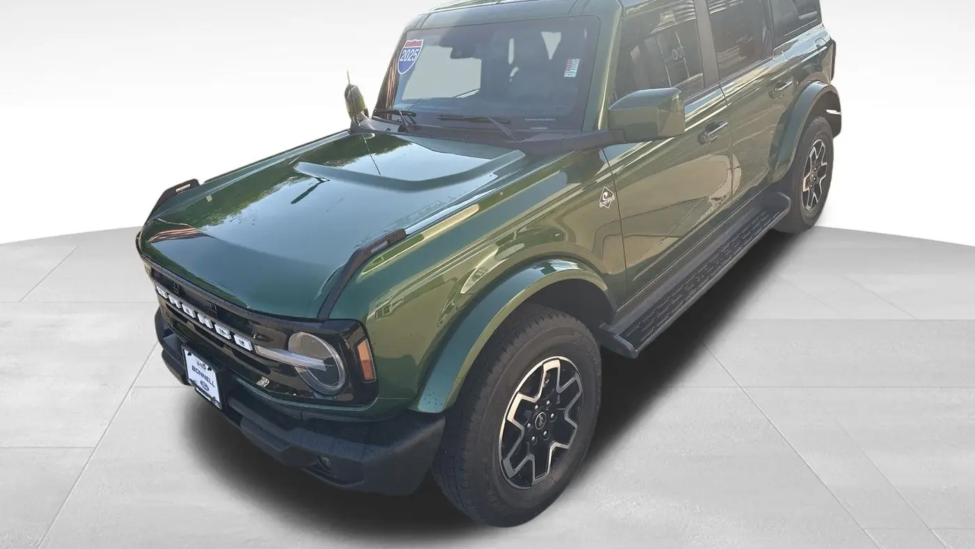 2025 Ford Bronco Outer Banks