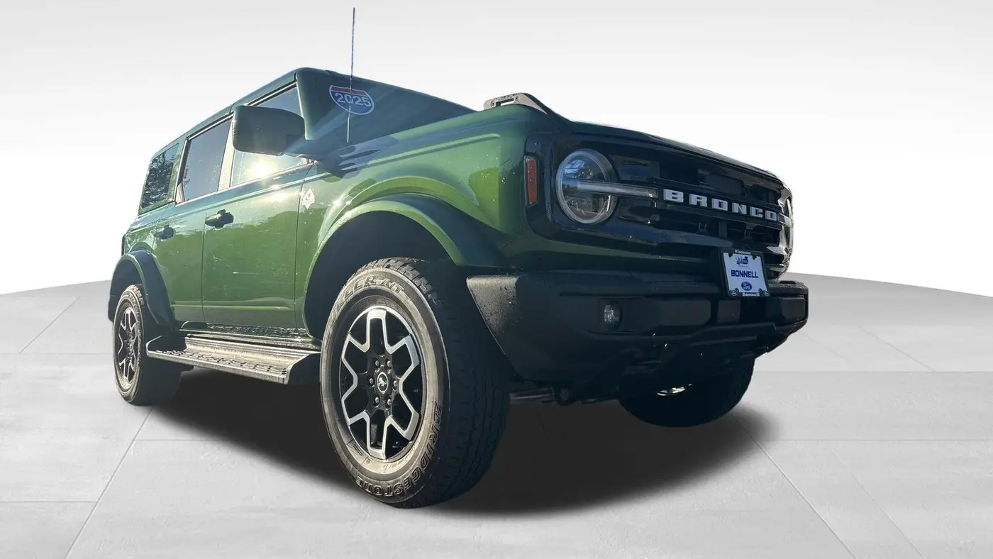 2025 Ford Bronco Outer Banks