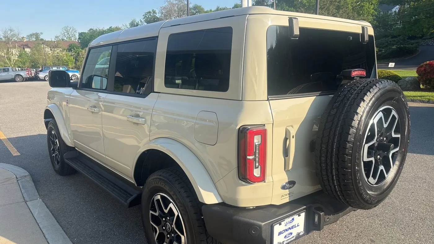 2025 Ford Bronco Outer Banks