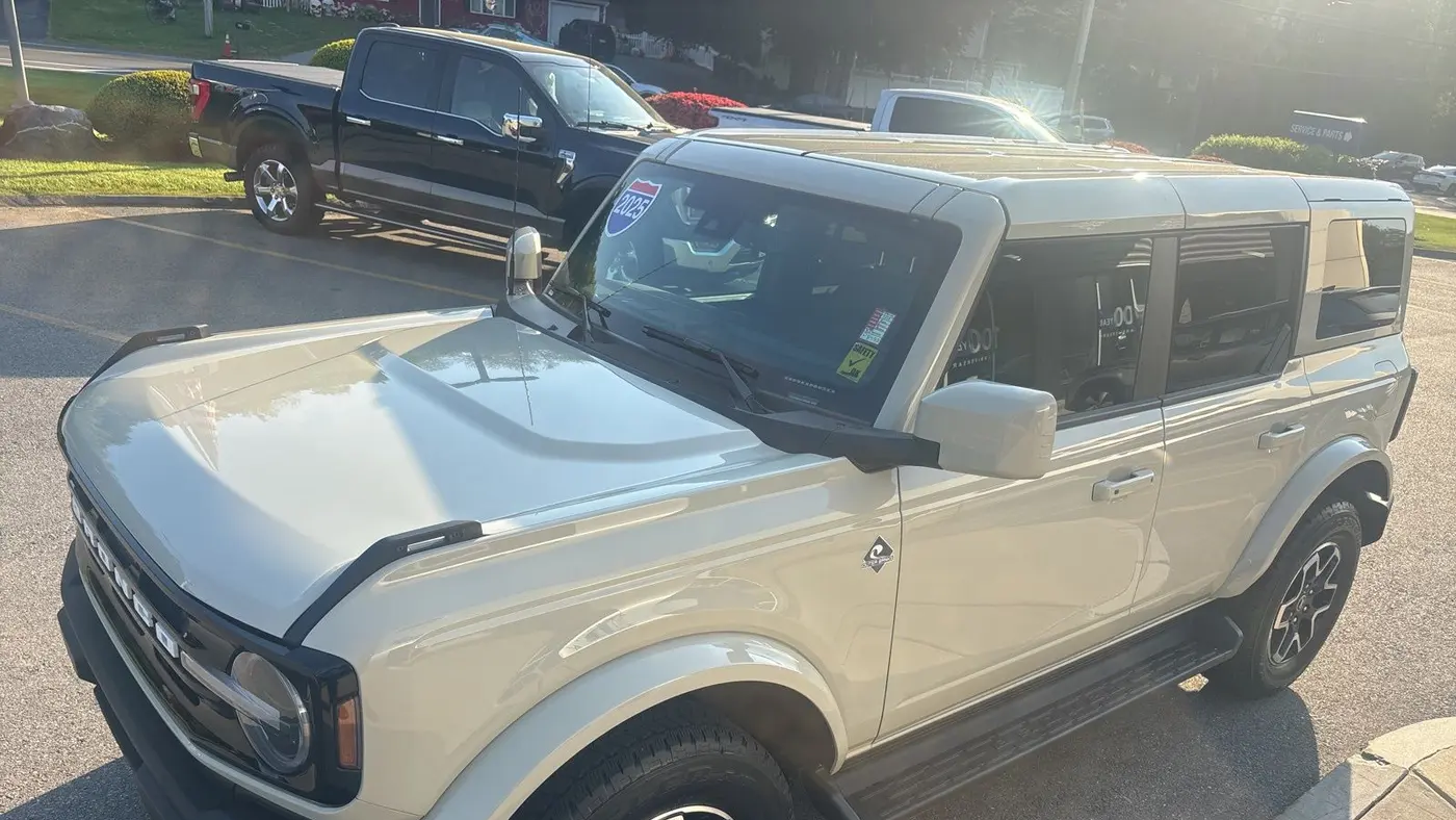 2025 Ford Bronco Outer Banks