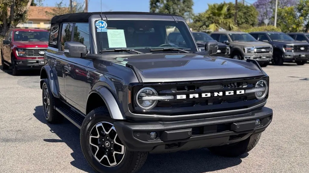 2024 Ford Bronco Outer Banks