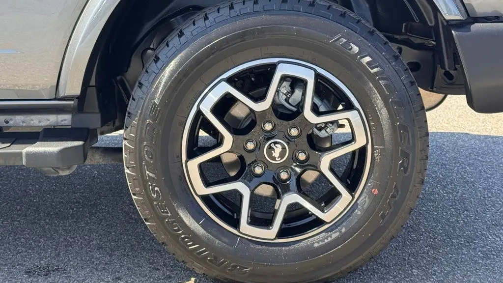 2024 Ford Bronco Outer Banks